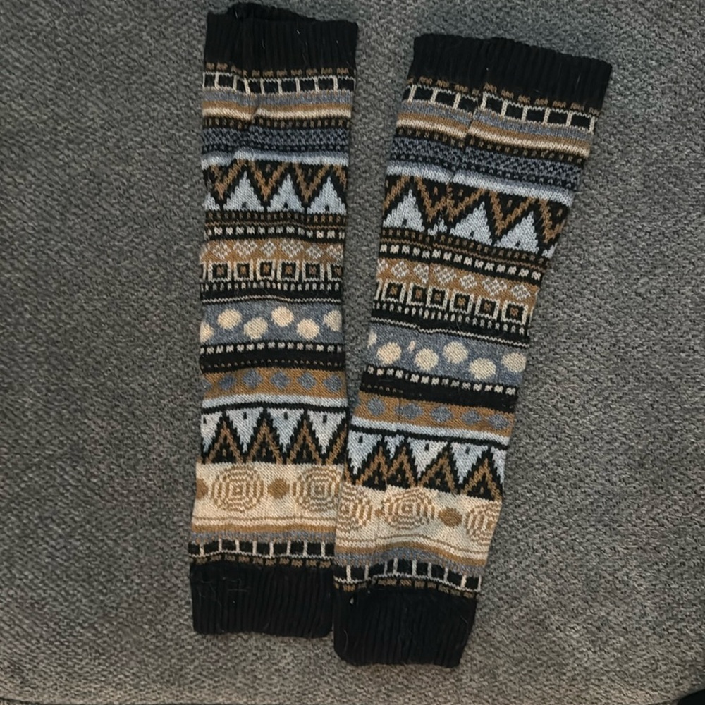 Patterned leg warmers